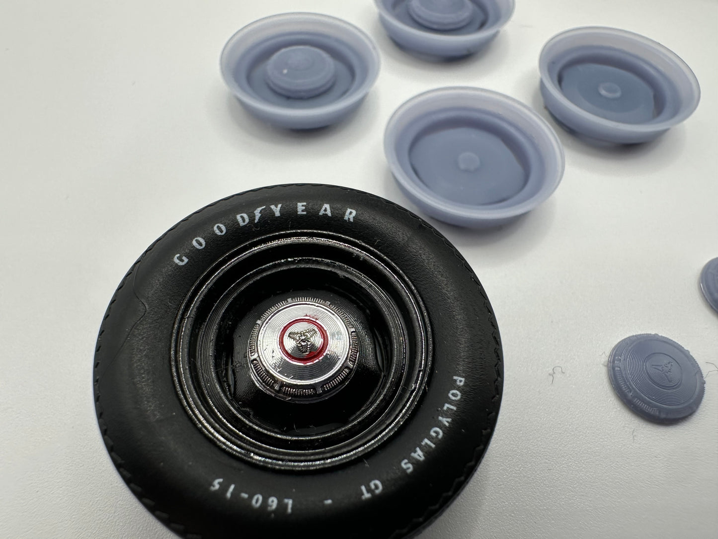 1/25 1969-74 Dodge Steelies & Dog Dish Hub Cap Set  with Fratzog Logo